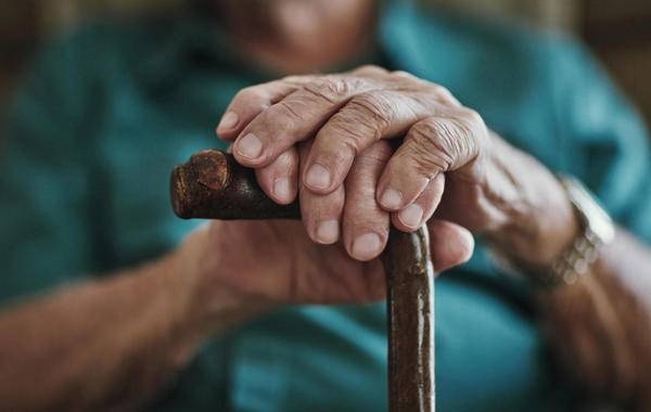 حلول جديدة لمساعدة مرضى «الباركنسون» على المشي والنوم