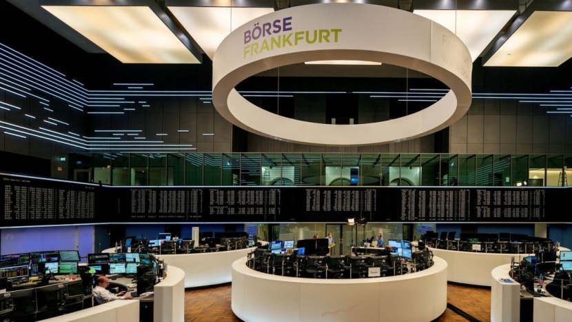 الأسهم الأوروبية تهبط بضغط من ارتفاع عوائد السندات وأزمة أوكرانيا