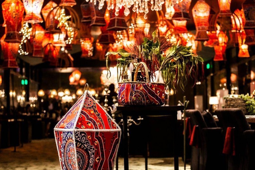 «ذا جروفز» .. تواصل استقبال زوارها في رمضان بوجبات فاخرة