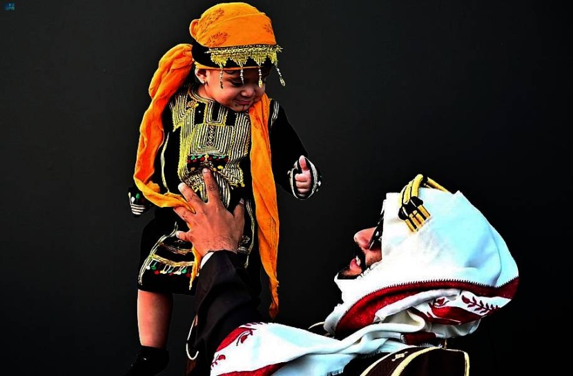 الأزياء التراثية السعودية .. تاريخ من الماضي وإبداع من الحاضر