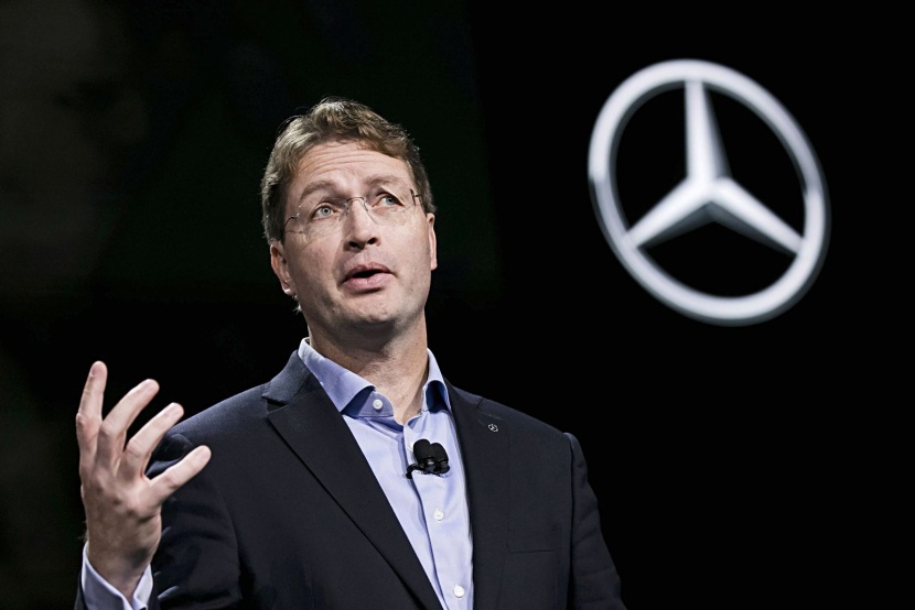 رئيس مرسيدس يحذر من مخاطر قطع إمدادات الغاز الروسي على الشركة