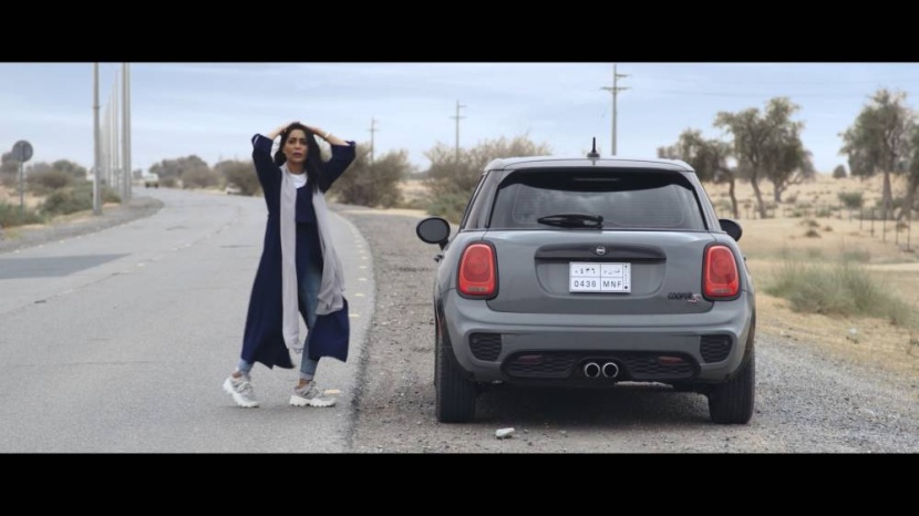 «سكة سفر» .. كوميديا في قلب الصحراء