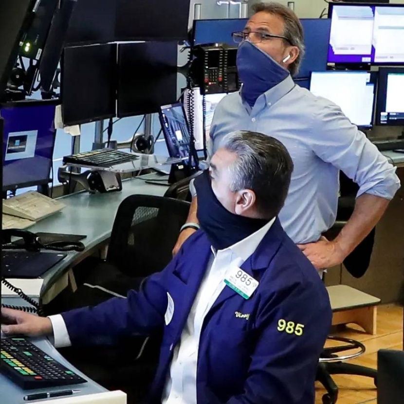 مع تراجع الأسهم .. متداولو التجزئة لم يعودوا «مشتري الملاذ الأول»