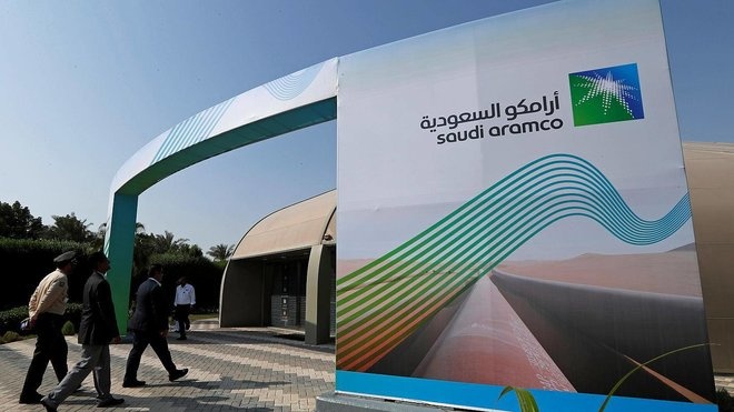 الأضخم في العالم.. توزيعات "أرامكو" تفوق أكبر 5 شركات طاقة مجتمعة بـ87% وتعادل 3 أضعاف "مايكروسوفت"