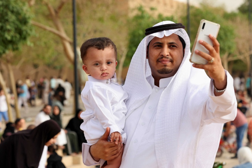 الأطفال .. بهجة العيد