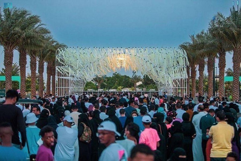 موسم جدة الترفيهي يعيد «للعروس» رونقها وجمالها