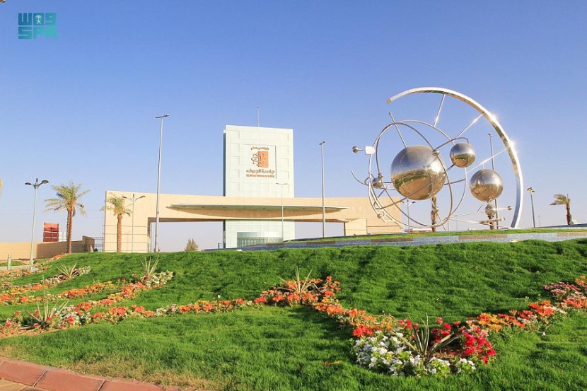 مبتعثة من جامعة الجوف تحصل على منحة بحثية من مكتب وزير الدفاع الأمريكي