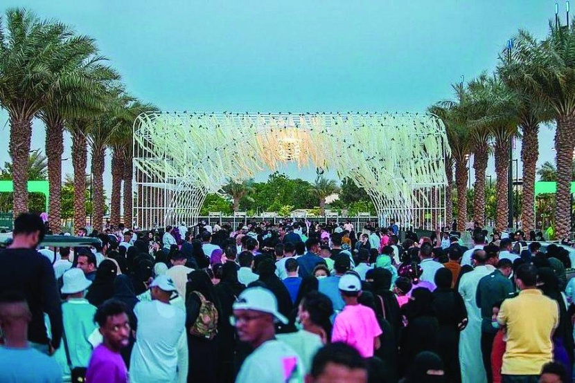 «موسم جدة» يحقق أرقاما قياسية بجذب مليوني زائر في أقل من شهر