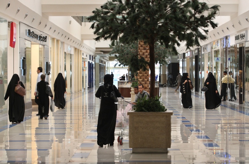 10.97 مليار ريال إنفاق المستهلكين عبر نقاط البيع في أسبوع .. نما 24.5 %
