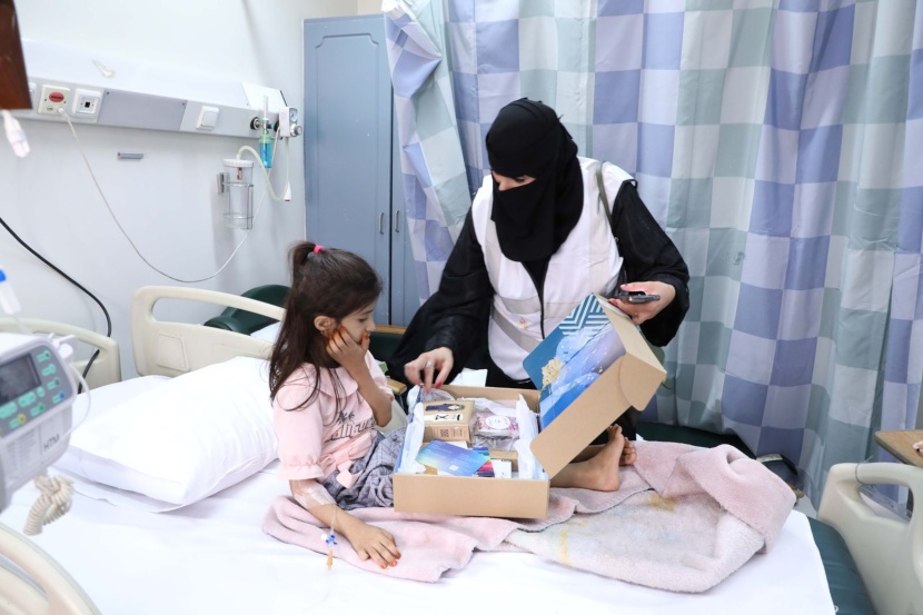 مبادرة "جويا" الثقافية تعايد مرضى مستشفيات الرياض