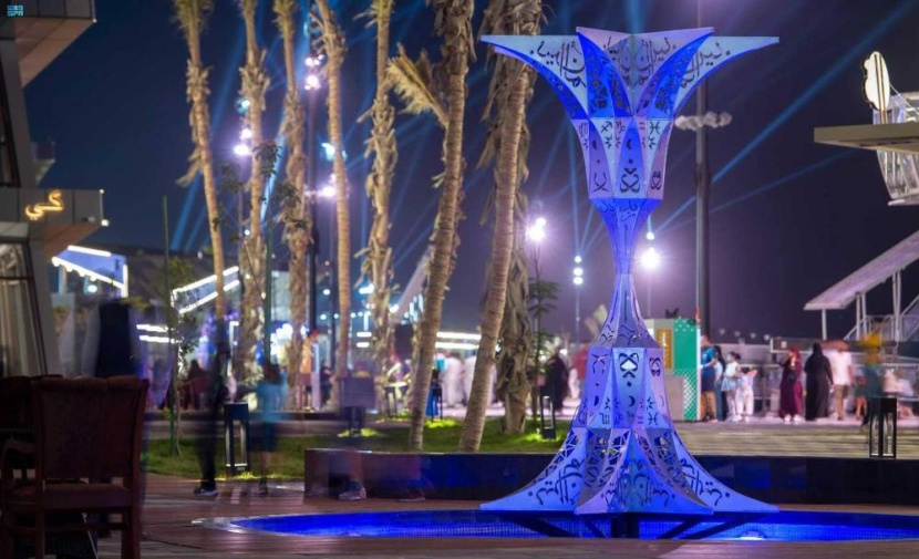 موسم جدة .. خيارات ترفيهية متنوعة وإقبال على الأكلات الشعبية