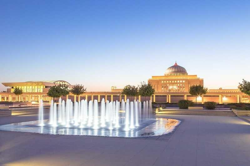 اختتام البرنامج التأهيلي لطلبة الامتياز وحديثي التخرج في الكليات الصحية