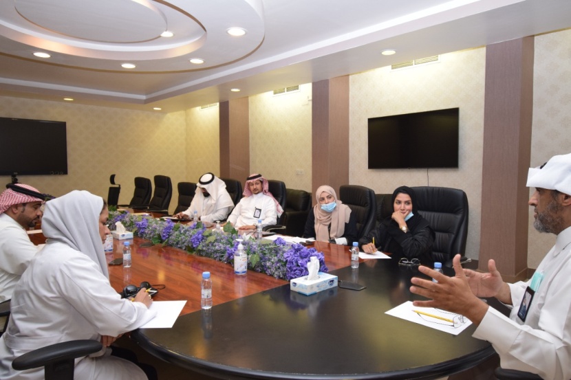 الكلية التطبيقية في جامعة ام القرى تبحث تنفيذ برامج التطوير المهني للعاملين في القطاع الصحي