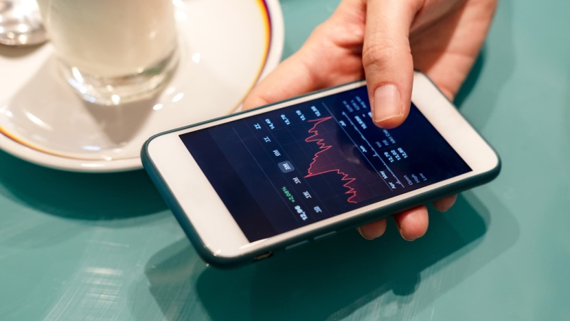 مخاوف الركود توقف مخططات اكتتابات شركات التقنيات المالية وتخفض مصروفاتها