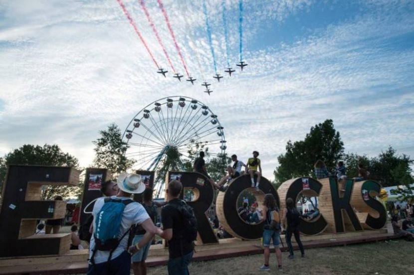 رياح عنيفة وأمطار غزيرة توقف عودة أكبر المهرجانات في فرنسا