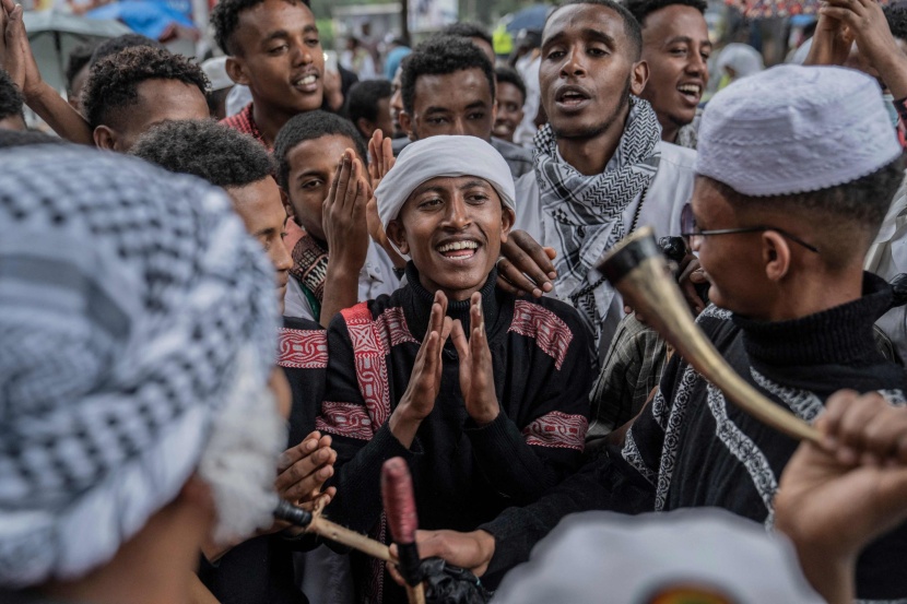  المسلمون يحتفلون بعيد الأضحى