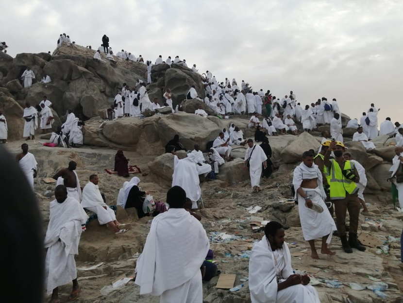 95 طالبًا من جنسيات مختلفة بجامعة "المؤسس" يؤدون فريضة الحج لهذا العام