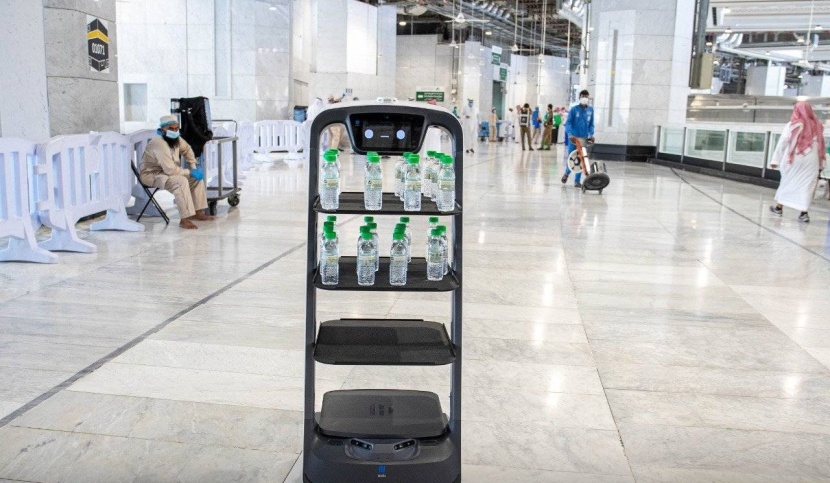 توزيع 12 مليون لتر ماء زمزم داخل الحرم خلال 15 يوما