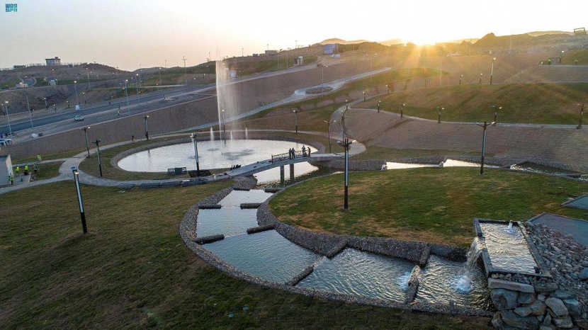 متنزه الشروق .. واجهة سياحية في الباحة