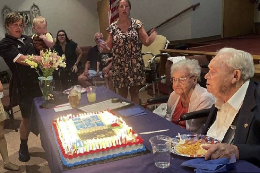 أمريكيان يحتفلان بـ 100 عام على ميلادهما و79 على زواجهما