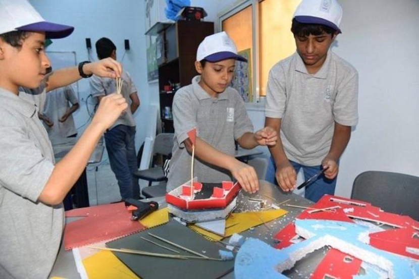 صقل مهارات 200 طالب موهوب ..  مسارات علمية وشخصية وإبداعية