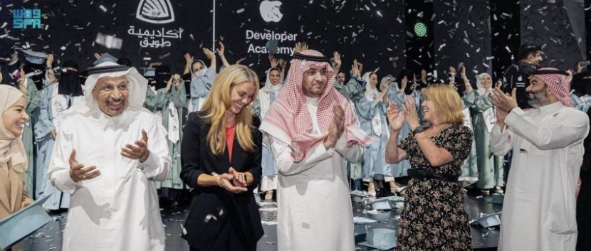 المرأة تبتكر.. والمملكة تزدهر