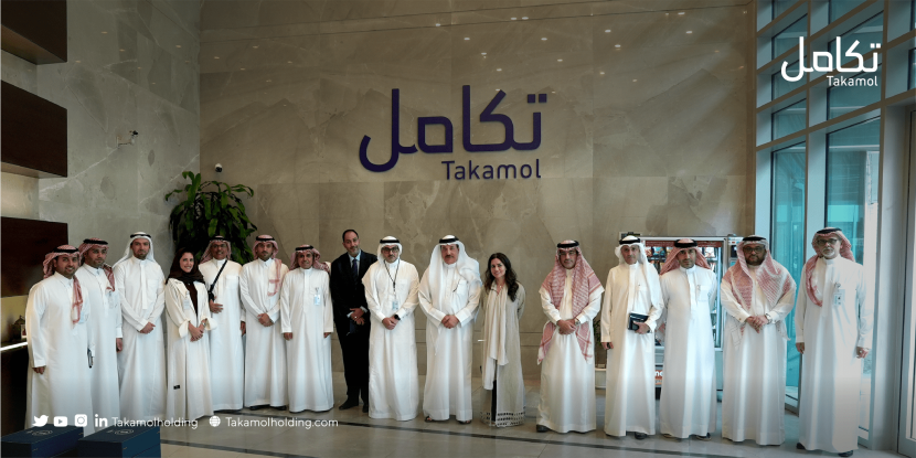 وزير العمل البحريني يزور تكامل ويلتقي قياداتها