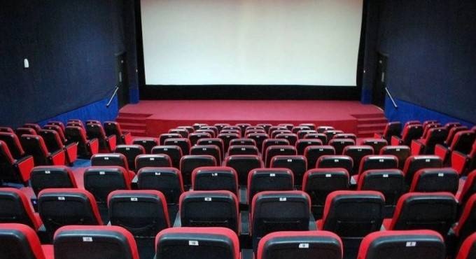 أنباء إفلاس تهوي بأسهم ثاني أكبر مشغل عالمي لدور السينما 82% في يوم
