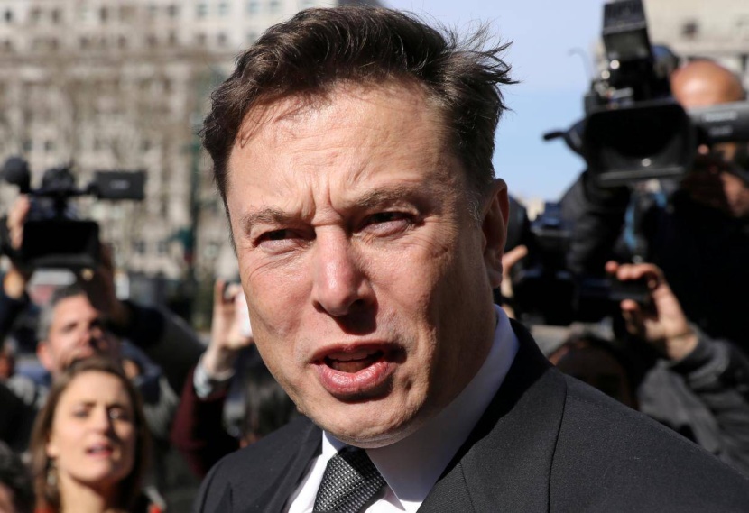 ماسك يطالب شركات خارجية بوثائق تدين «تويتر»