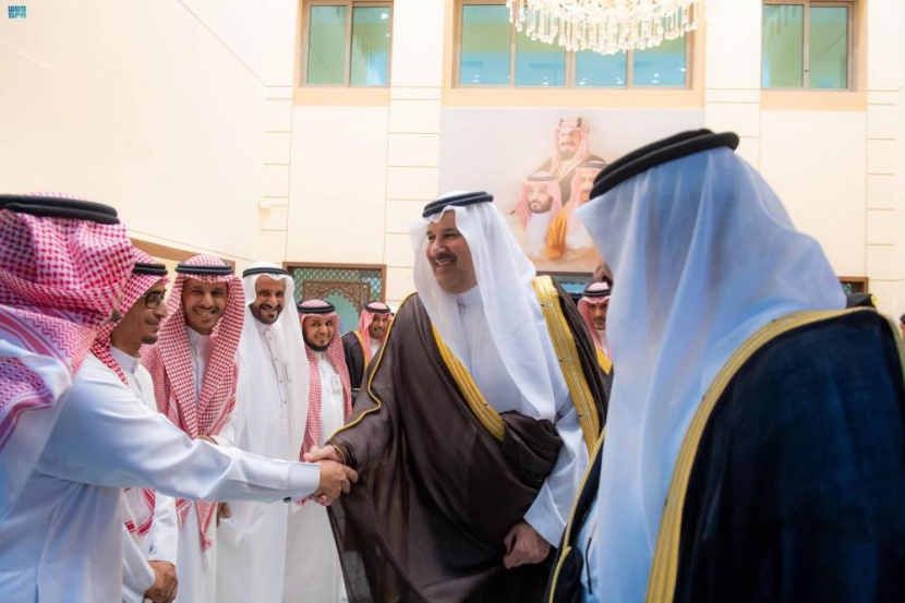 الأمير فيصل بن سلمان يزور "بدر" ويلتقي المواطنين