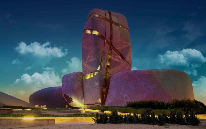 «إثراء» يحتفي باليوم الوطني بمسيرة حية وعروض تفاعلية