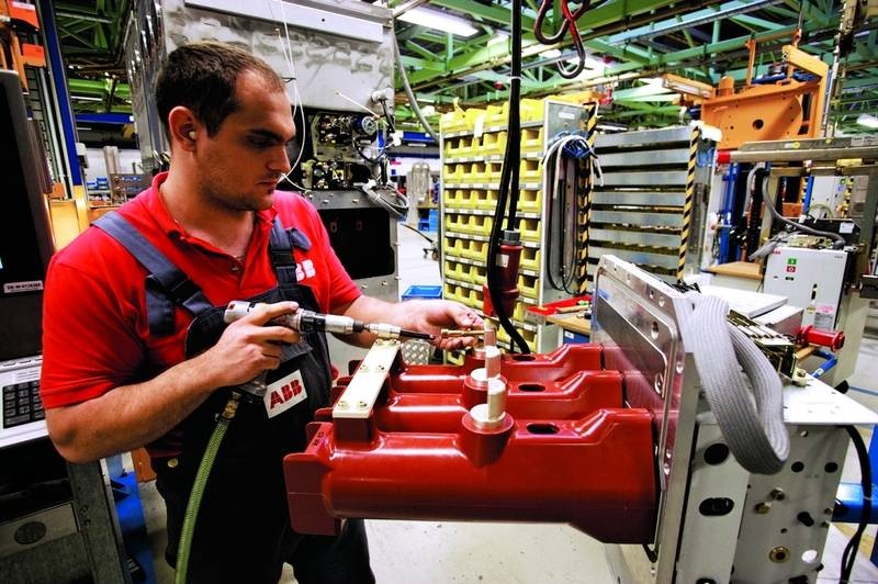 وزير الاقتصاد الألماني يحذر من ضرر اقتصادي دائم جراء أزمة الطاقة