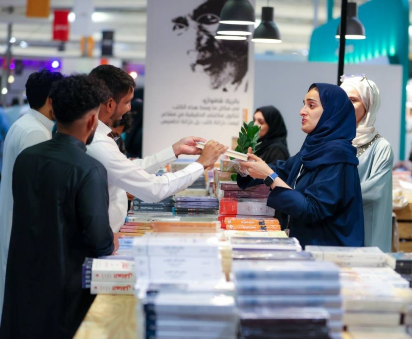 معرض الرياض للكتاب .. رحلة معرفية متكاملة وتجارب مثرية عبر ⁧‫فصول الثقافة‬⁩
