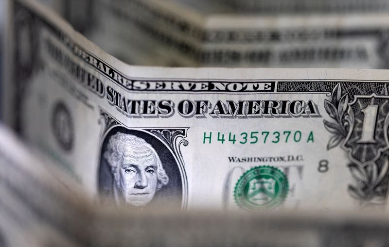الدولار يرتفع والين يتراجع بفعل المخاوف من أسعار الفائدة والتوترات الجيوسياسية