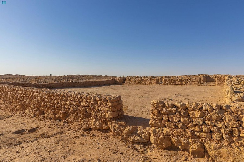 تسجيل وتوثيق أكثر من 100 موقع أثري جديد في السعودية يرفع عددها إلى 8500