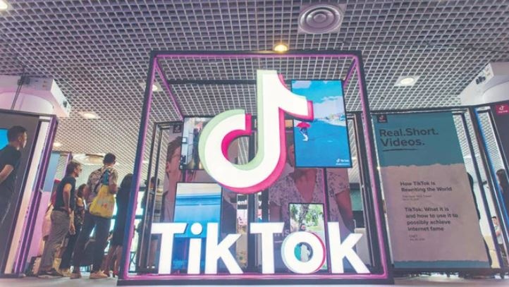 "تيك توك" يعتزم تشغيل مراكز توزيع للتجارة الإلكترونية في أمريكا