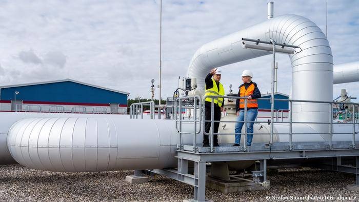 ألمانيا .. أخطاء في نقل البيانات وراء تراجع مستويات تخزين الغاز