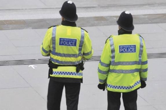 شرطة لندن في قفص الاتهام .. عنصريون وكارهون للنساء