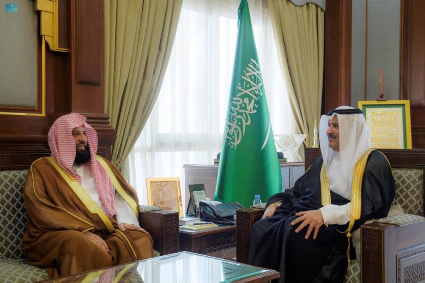 أمير المدينة المنورة يطلع على أنشطة «الأمر بالمعروف والنهي عن المنكر»