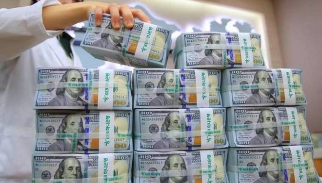 السعودية ترفع استثماراتها في السندات الأمريكية إلى 122.1 مليار دولار في أغسطس