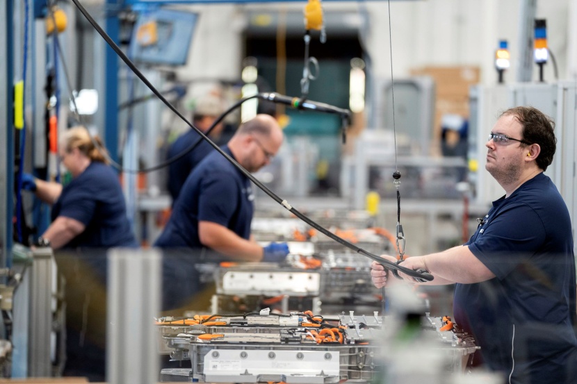 "بي إم دبليو" تستثمر 1.7 مليار دولار في إنتاج سيارات كهربائية بأمريكا