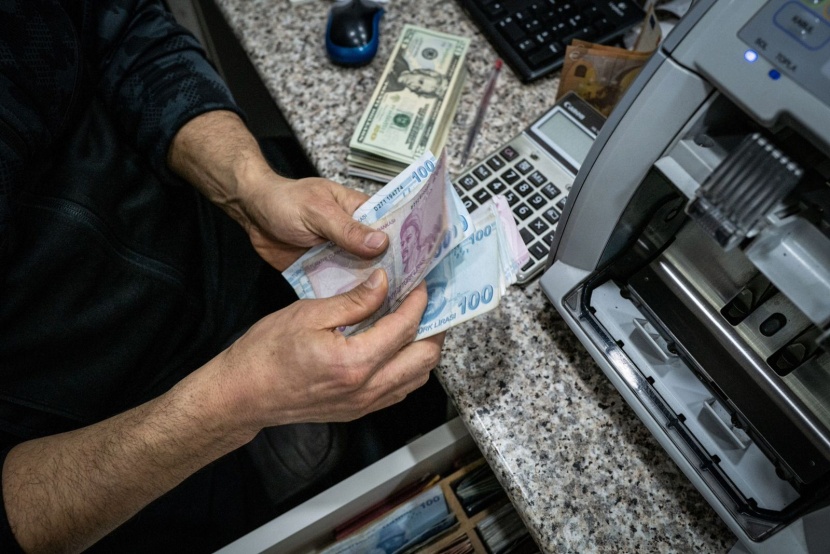 «المركزي التركي» يخفض سعر الفائدة للشهر الثالث مع تراجع الليرة وارتفاع التضخم