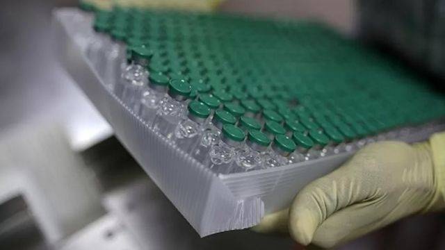 الهند تتخلص من 100 مليون جرعة من لقاحات كورونا