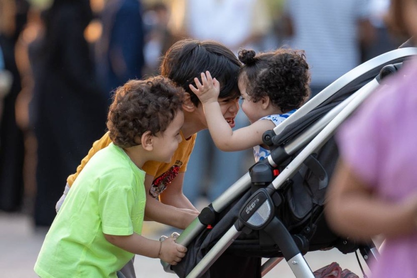 حديقة السويدي .. عروض متنوعة تجمع ثقافات 7 دول