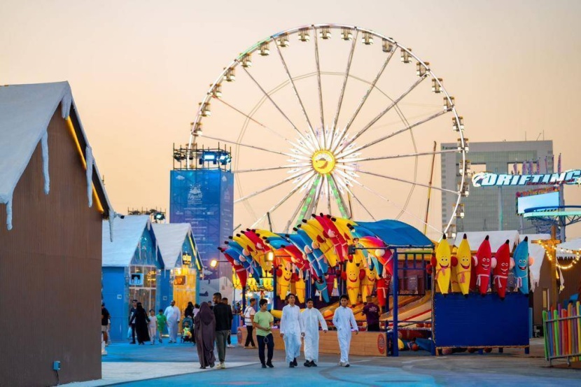 «ونتر وندرلاند» صانعة البهجة .. أكبر مدينة ألعاب متنقلة حول العالم