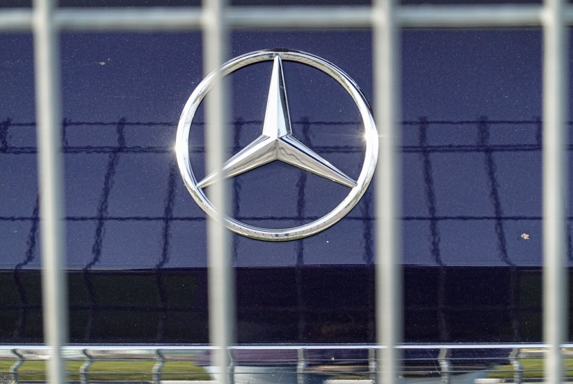 «مرسيدس» تعتزم الانسحاب أكثر من روسيا وبيع حصصها