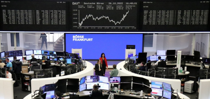آمال إبطاء رفع الفائدة تصعد بالأسهم الأوروبية لأعلى مستوى في 5 أسابيع