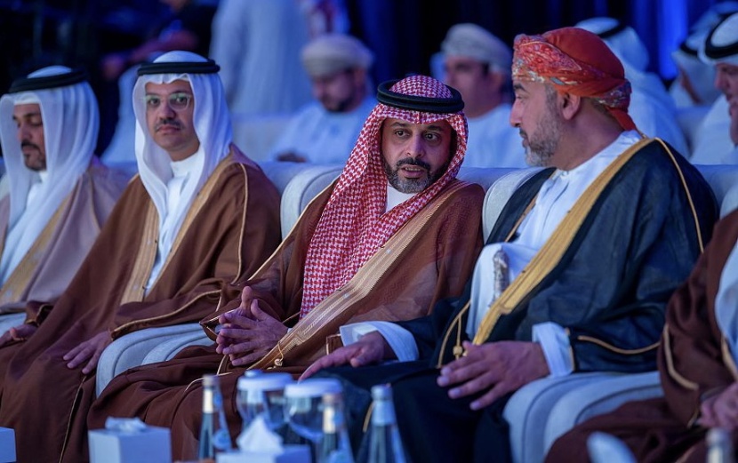 وزراء الثقافة الخليجيون يكرمون رموز الثقافة والتراث والفنون