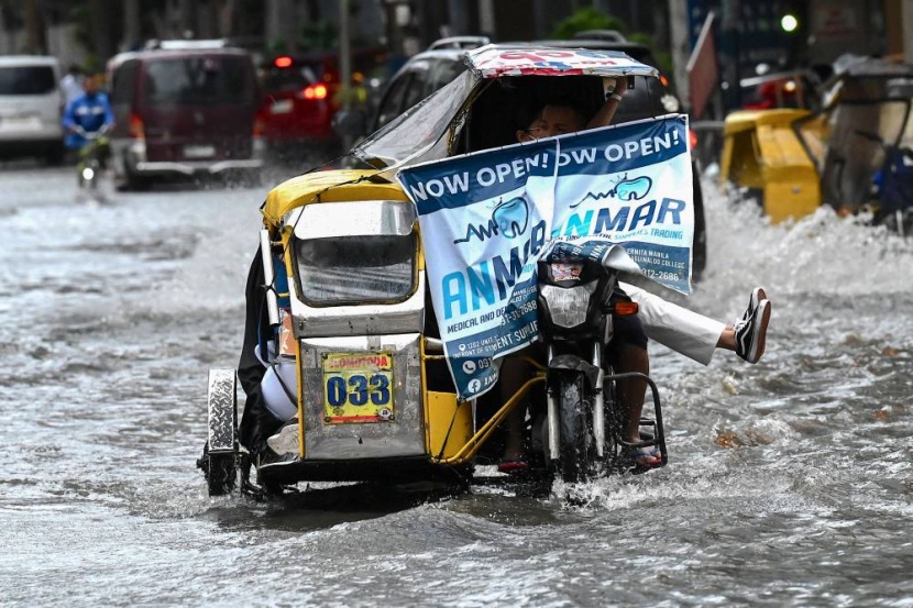 العاصفة "نالجي" تهدد عاصمة الفلبين