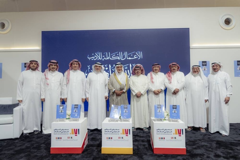 إطلاق الأعمال الكاملة للأديب عبدالله بن إدريس .. تتضمن قصائد تنشر لأول مرة